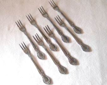Vintage set of 8 cocktail forks, seafood dessert hor d oeuvre petite forks, Kurman stainless steel small flatware, mid century 60s 70s