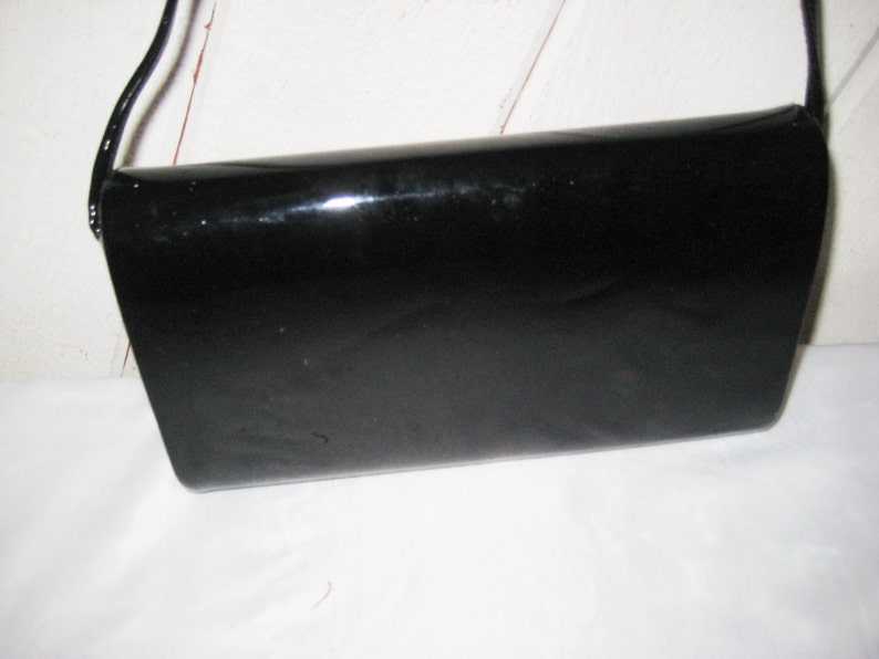 Black patent leather handbag, small black leather crossbody purse, barrel purse, 70s 80s, bags and purses, Emp Orr image 3