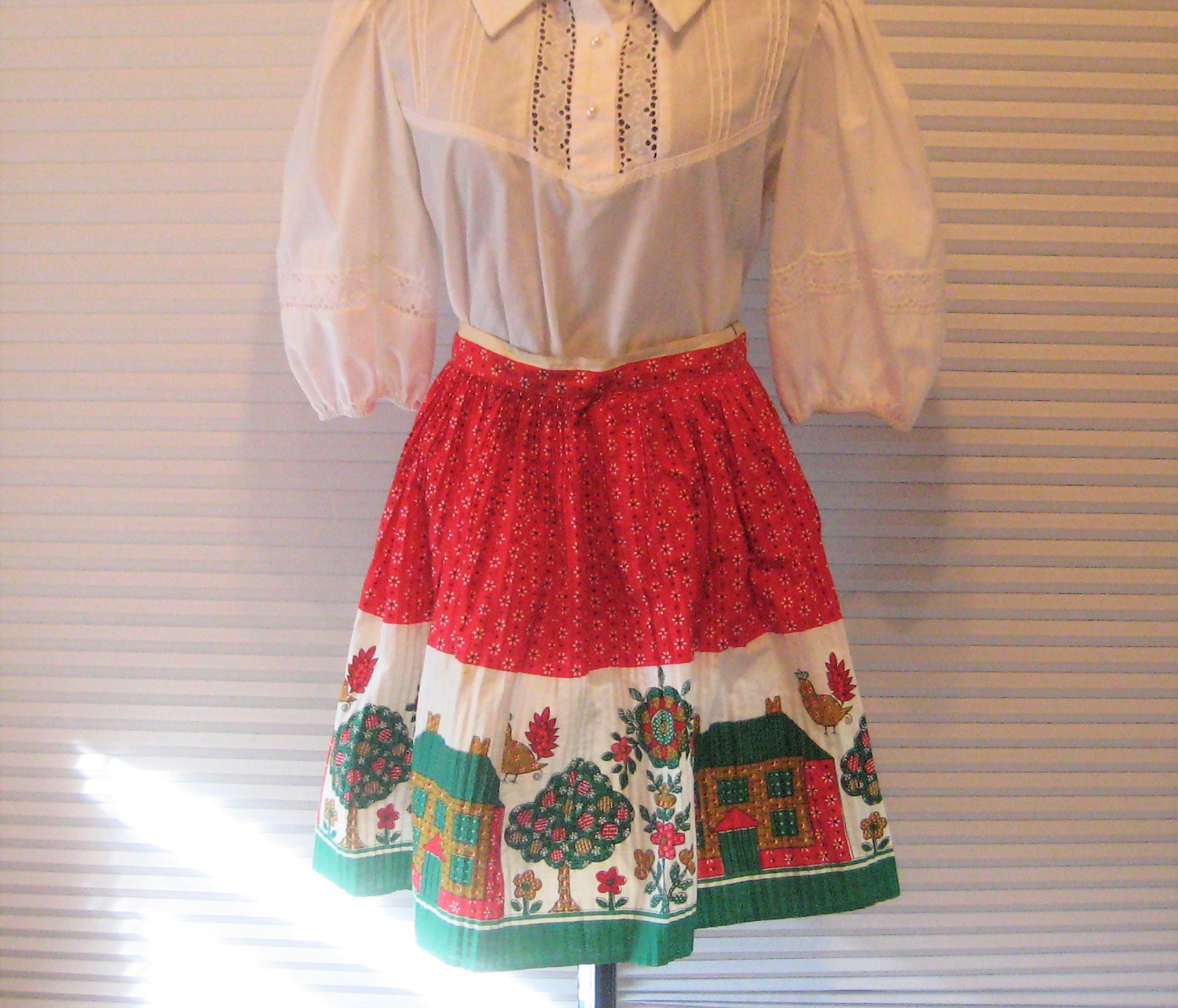 Vintage Half Apron Pleated Full Country Apron Red Green Etsy