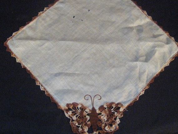 Collection of 3 vintage handkerchiefs, embroidere… - image 8