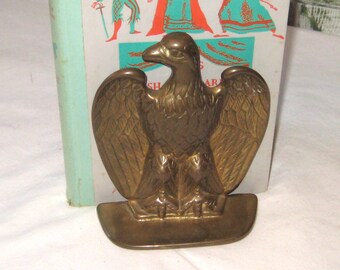 Antique pair of eagle bookends, solid brass gold metal heavy shiny, mid century 50s 60s, Americana patriotic decor