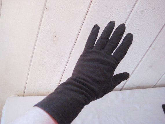 Brown nylon stretch gloves, size 7 medium, Hanson, summer driving everyday gloves, winter autumn fall, 1970s vintage mid length utility