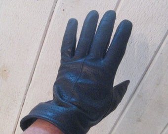 Black leather driving gloves, lined warm winter gloves, size 7, vintage black gloves, 80s 90s