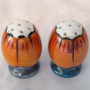 Miniature ceramic salt and pepper shakers, tiny egg shaped salt pepper, orange, blue, collectible S & P, Asian, mid century, 1950s, Japanese