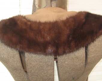 Real brown fur collar, genuine real mink fur, attached beige fabric, silk lining, mid century, 50s 60s, vintage mink collar