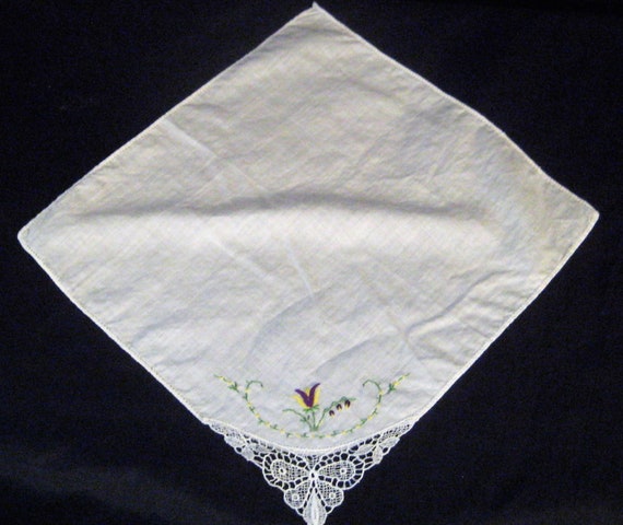 Collection of 3 vintage handkerchiefs, white lace… - image 6