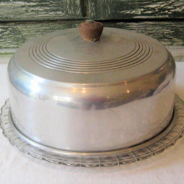 Vintage silver aluminum domed cake cover clear glass platter, wood knob, MCM cake stand tray, retro kitchen mid century 50s 60s