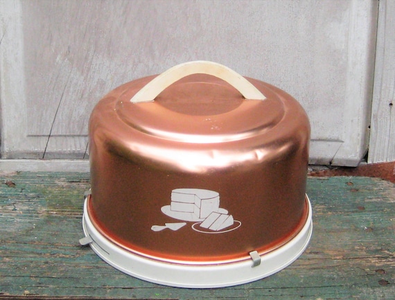 Metal Turning Platters: Elevate Your Table Decor!