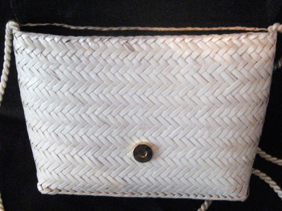 White woven wood purse, wood slat flap, pink gree… - image 6