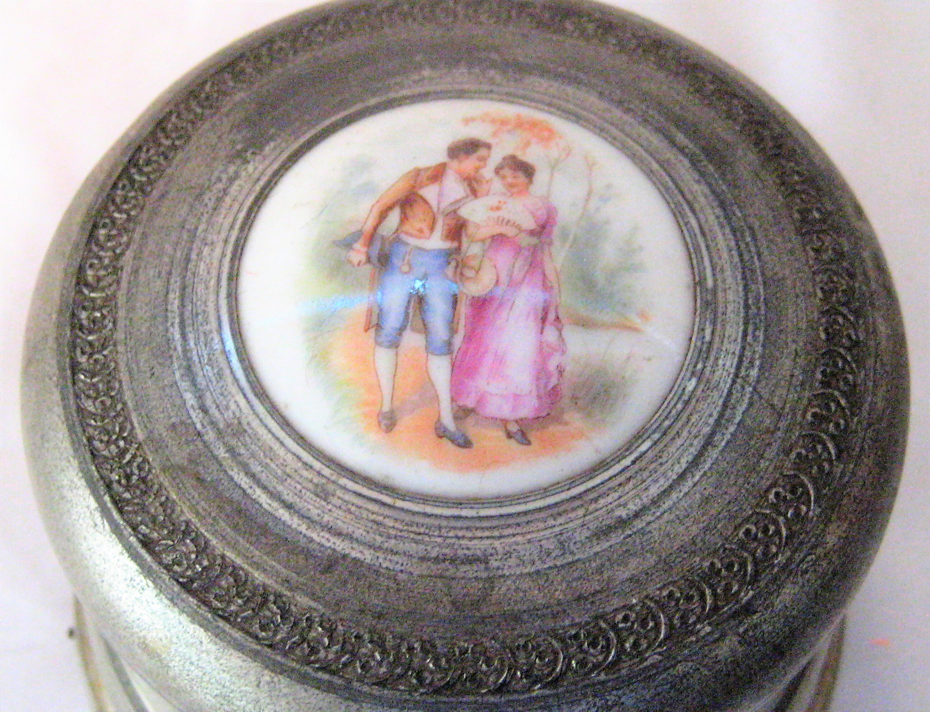 Powder Music Box Round Alumunim Powder Music Box, Metal Ring Trinket Box, Victorian ...