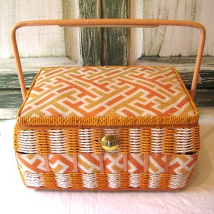 Vintage MCM sewing basket, large knitting craft storage box, hinged lid, orange yellow white geometric design, mid century 50s 60s