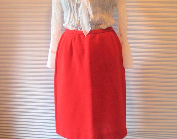 Vintage red wool pull over skirt, elastic waist, … - image 2