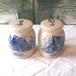 Vintage salt and pepper shakers, beige barrel shaped stoneware, cobalt blue hand painted barn, 60s 70s mid century rubber stoppers useable