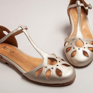 Erin sandals - Leather mary jane flat sandal in orange and green. Vintage, retro style. Swing dance, lindy hop. Handmade in Argentina