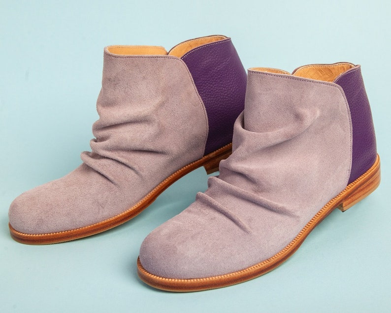 Botineta. Handmade leather and suede boots in red, purple and blue. Handmade in Argentina. image 1