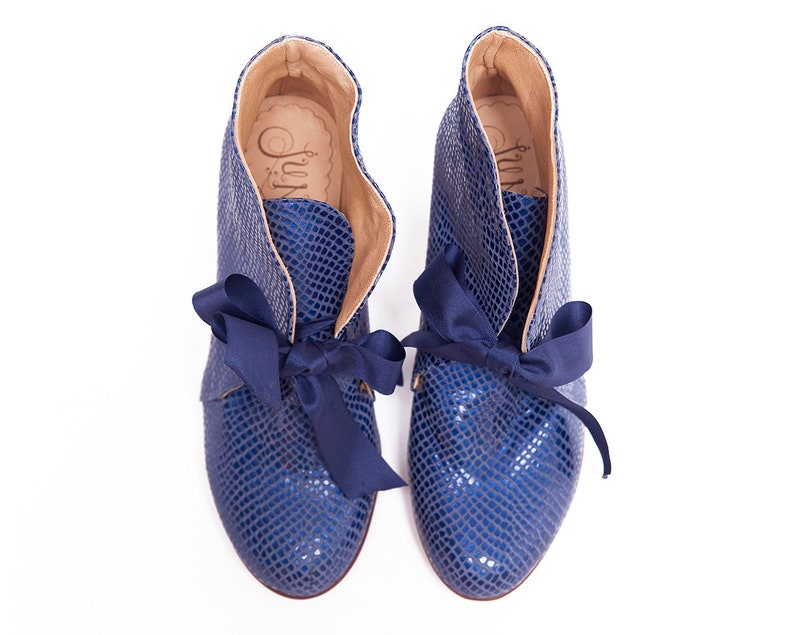 Botineta España Blue Blue metallized leather oxford heels woman shoes Handmade boots in Argentina 画像 3