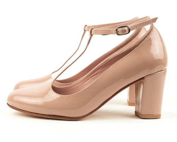 Nude mary jane pumps Clearance
