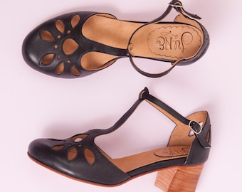 Erin Black - Zapato de taco medio en cuero negro - Hecho a mano