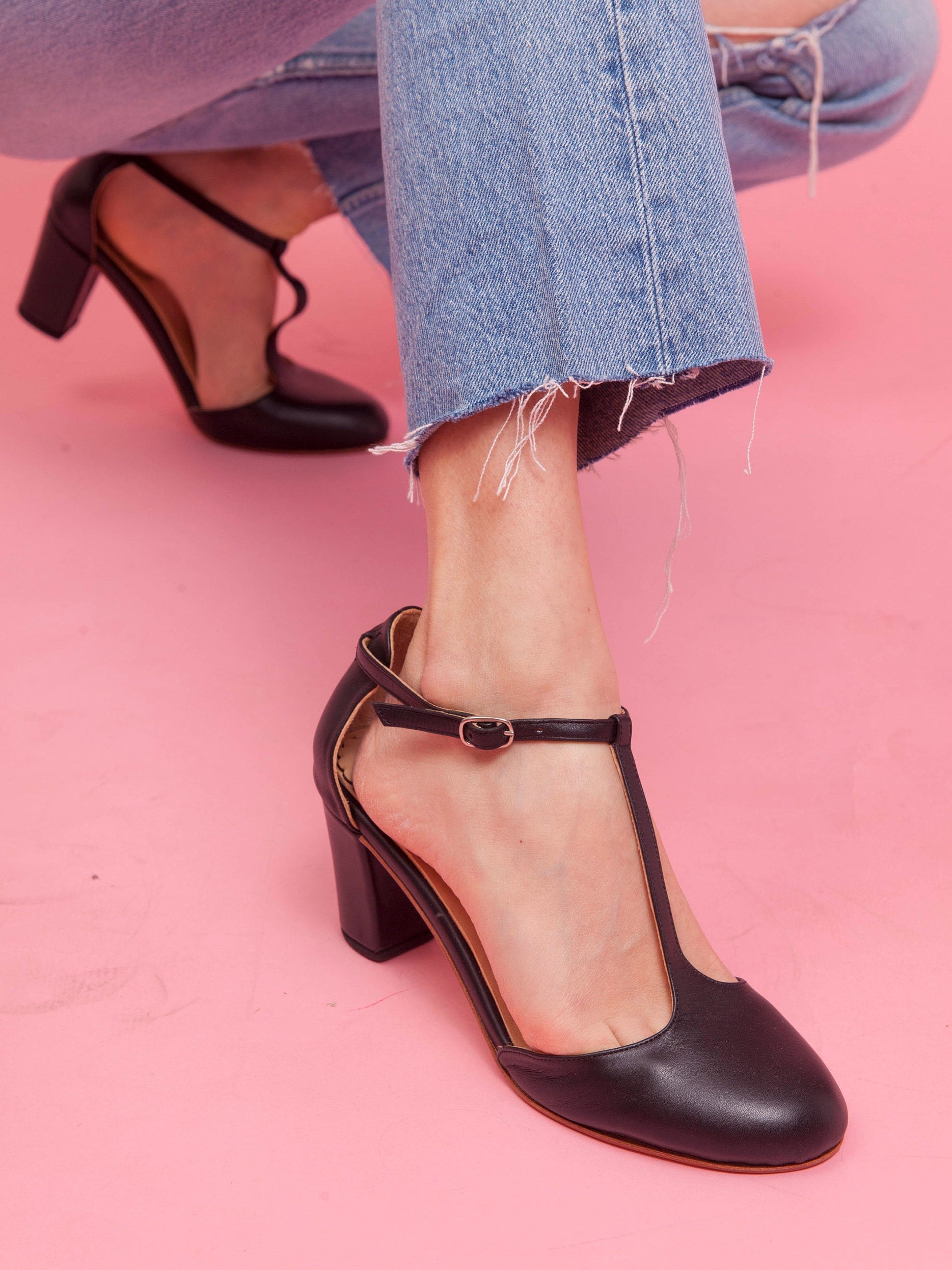 Black Shoes. Handmade Leather Women Shoes. T-Strap, Mary Jane Block Heel, Ankle Strap. Handcrafted in Argentina. Sakura Black