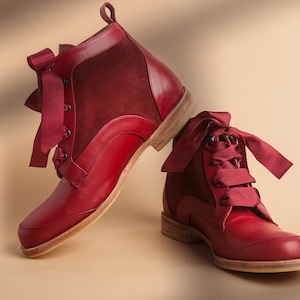Ankle boot. Handmade women boot in red, blue, green and brown leather. Booties for dance, wear and to love. Ohio boots