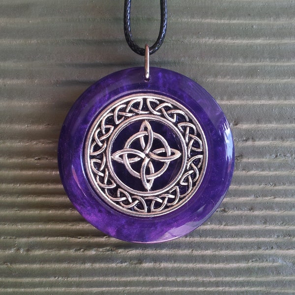 Purple Witch's Knot protection amulet, Spiritual Pendant, Celtic Knot, Wiccan jewelry, Pagan, Witchcraft, Symbolic Statement Jewelry, resin