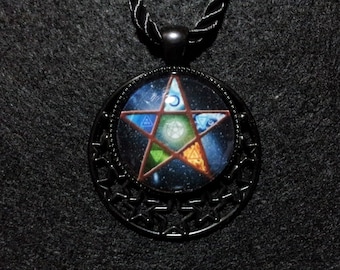 Pentacle Necklace:  Wicca, Witchcraft, Pentagram