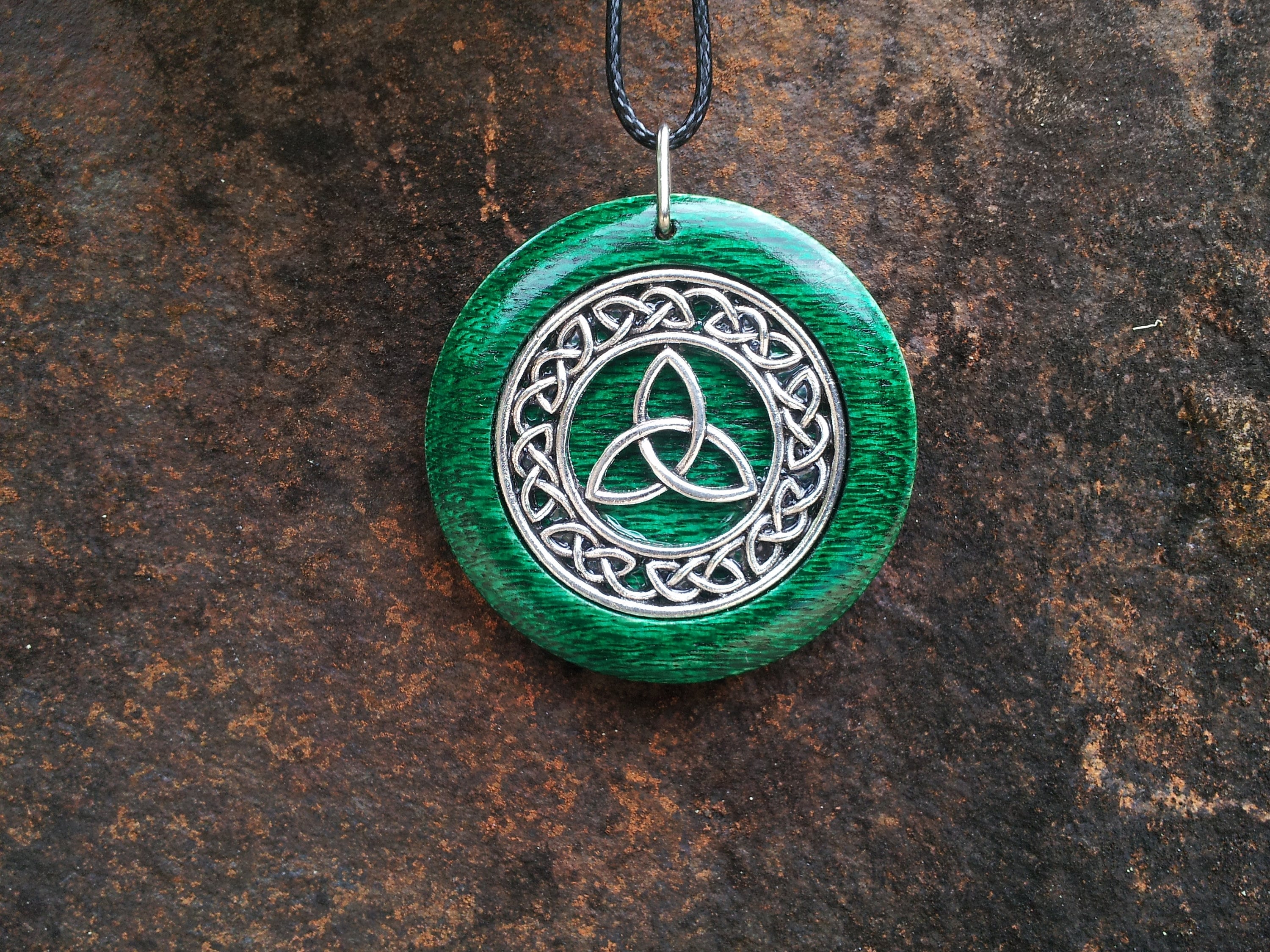Pendant Bronze Celtic Trinity Symbol In Circle L4cm 