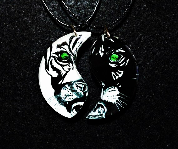 Green Eyes Yin Yang Tiger Colliers Damitie Chat Meilleurs Etsy Canada Green Eyes Yin Yang Tiger Colliers Damitie Chat Meilleurs Etsy Canada