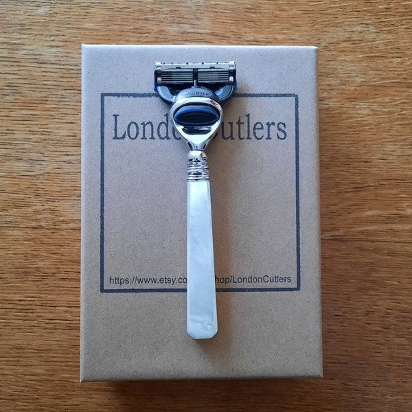 Fusion Razor with Mother of Pearl, Upcycled Vintage Art Deco Cutlery Handle, Stylish Wet Shaving Fusion Razor by LondonCutlers, Fab Gift