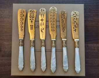 6 Gold Plated Pierced Spreaders, Mother of Pearl Handles, Chased Blades, Upcycled Fish Cutlery Reshaped, Gold Finish LondonCutlers Fab Gifts