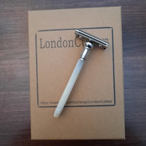 Double Edge Razor with Antique Mother of Pearl Handle circa1880 New Merkur Head Nickel Finish Pearl Handle London Cutlers Classy Retro Style image 6