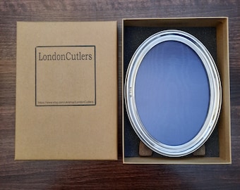 Oval Photo Frame Sterling Silver Wood Backed Hallmarked Birmingham 1942 Excellent Condition No Dents or Damage Medium Size Frame Gift Box