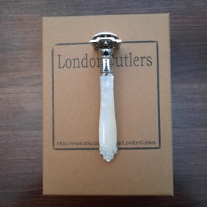 Double Edge Razor with Antique Mother of Pearl Handle circa1880 New Merkur Head Nickel Finish Pearl Handle London Cutlers Classy Retro Style image 7
