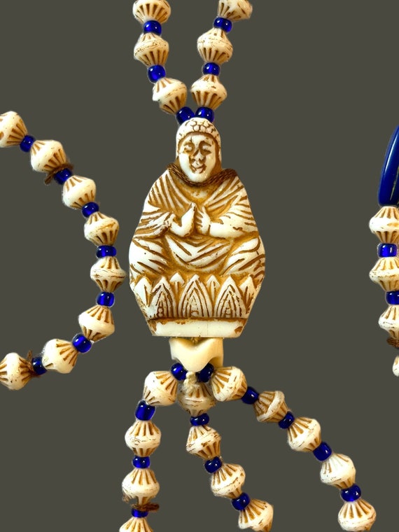 Neiger Uranium UV Glass Beads Necklace