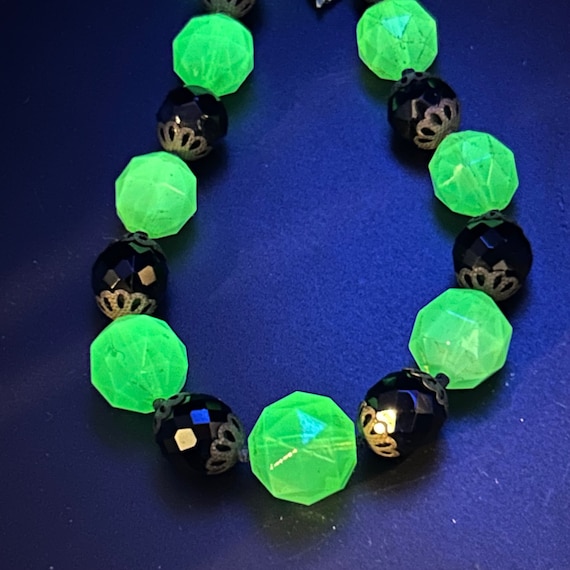 1930's Fancy Crystal Green Uranium UV Necklace - image 1