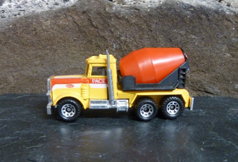 matchbox peterbilt
