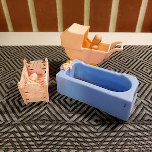 Early mid-century dollhouse toys