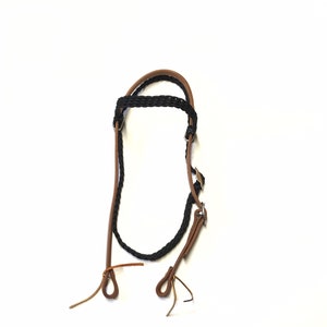 Horse Bridle average horse  size leather and paracord