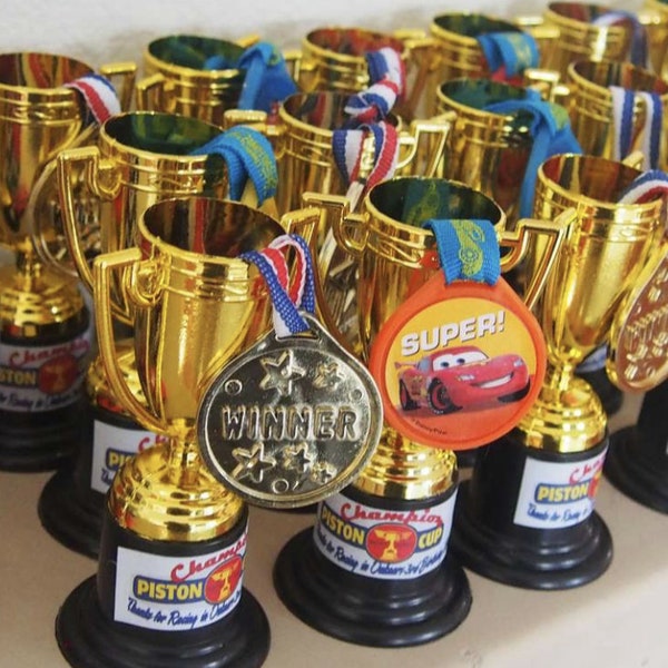 Disney Cars Piston Cup Trophy Label pour fête d’anniversaire
