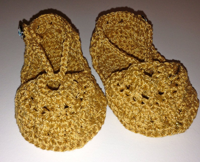 Crochet Pattern for Booties Shoes Slippers Mary Janes, Fantail Mary Jane Shoes for Baby, PDF 12-081 INSTANT DOWNLOAD image 4