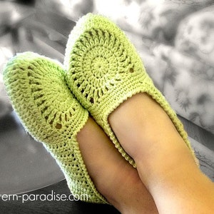 Crochet Pattern for Women's Slippers, Pistachio Slippers Adult Slippers House Shoes, PDF 12-035 INSTANT DOWNLOAD image 1