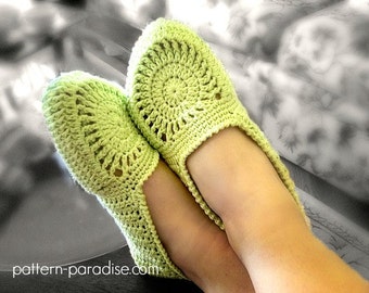 Crochet Pattern for Women's Slippers, Pistachio Slippers Adult Slippers House Shoes, PDF 12-035 INSTANT DOWNLOAD