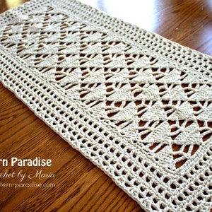 Crochet Pattern, Alpine Table Runner, Doily, Table Scarf, Holiday Table, Christmas Decor