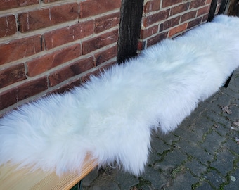 Hoes schapenvacht voor bierbanken kleur naturel wit ca. 200 cm