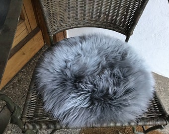 seat cover / pad made out of natural lambskin / sheepskin colour "grey" 40cm