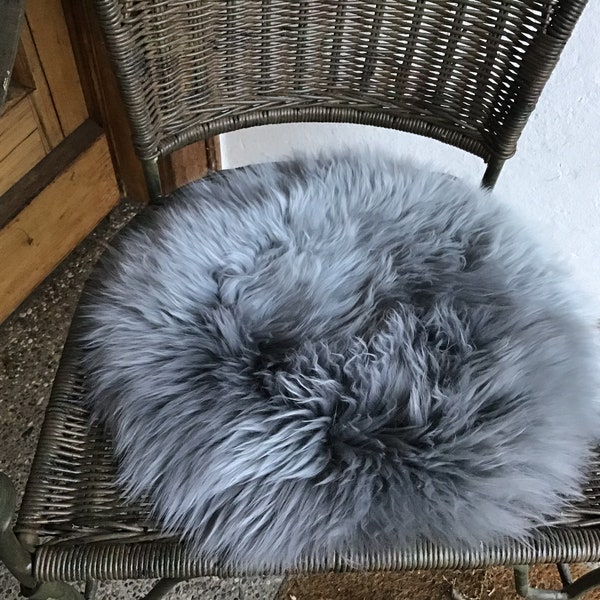 seat cover / pad made out of natural lambskin / sheepskin colour "grey" 40cm