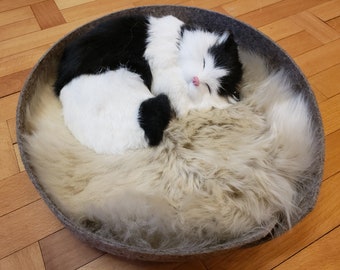 Katzenkorb aus Wollfilz mit Schaffell ca. 40cm rund