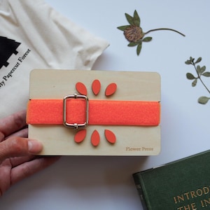 Blumenpresse für unterwegs: Tragbares Naturgeschenk für Kinder