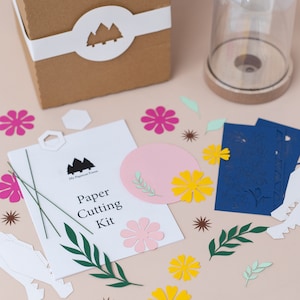 DIY flower and vase paper cutting kit, paper craft kit image 3