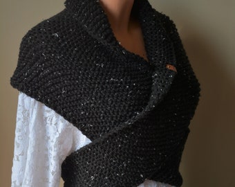 Hand Knitted  Shawl, OUTLANDER Style Wool Shawl, Chunky Shoulder Wrap, Knit Wool Scarf, Black TweedTriangular Shawl